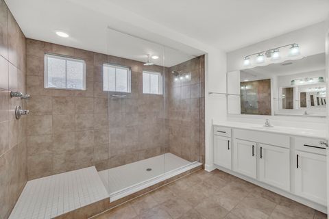 Tiny photo for 5 Nelson Lane, Hawthorn Woods, IL 60047 (MLS # 12675294)