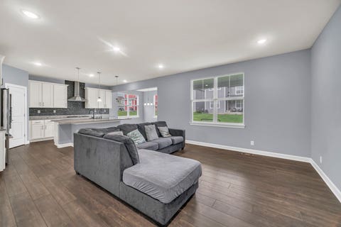 Tiny photo for 5 Nelson Lane, Hawthorn Woods, IL 60047 (MLS # 12675294)