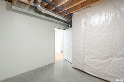 Tiny photo for 6574 Pelican Street, Bettendorf, IA 52722 (MLS # 12603722)