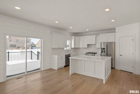 Tiny photo for 6574 Pelican Street, Bettendorf, IA 52722 (MLS # 12603722)