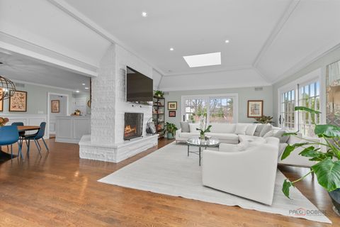 Tiny photo for 584 Fletcher Circle, Lake Forest, IL 60045 (MLS # 12610423)