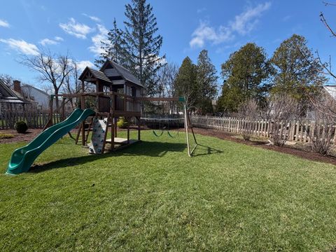 Tiny photo for 584 Fletcher Circle, Lake Forest, IL 60045 (MLS # 12610423)