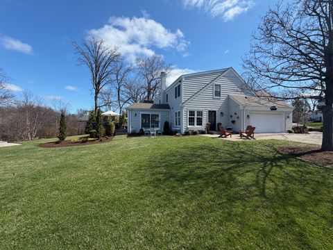 Tiny photo for 584 Fletcher Circle, Lake Forest, IL 60045 (MLS # 12610423)