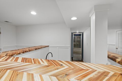 Tiny photo for 584 Fletcher Circle, Lake Forest, IL 60045 (MLS # 12610423)