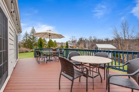 Tiny photo for 584 Fletcher Circle, Lake Forest, IL 60045 (MLS # 12610423)