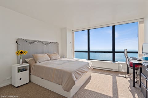 Tiny photo for 5415 N SHERIDAN Road #5305, Chicago, IL 60660 (MLS # 12540988)