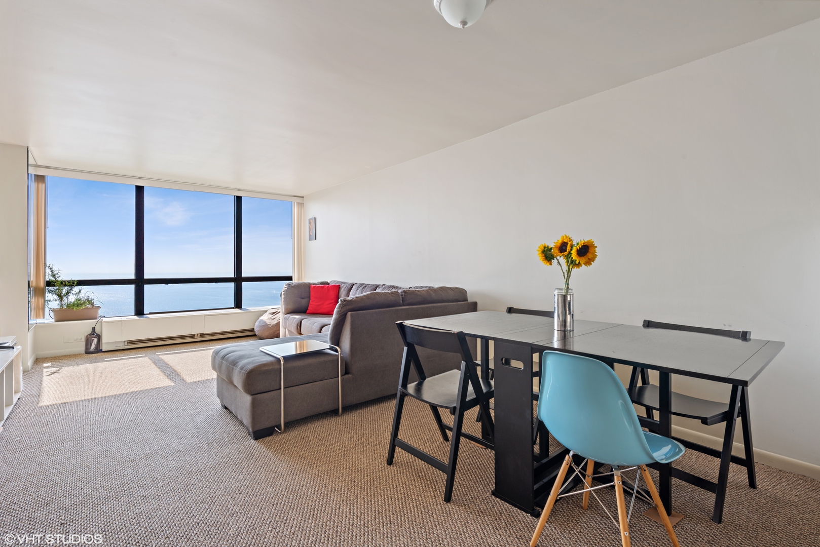 5415 N SHERIDAN Road 5305