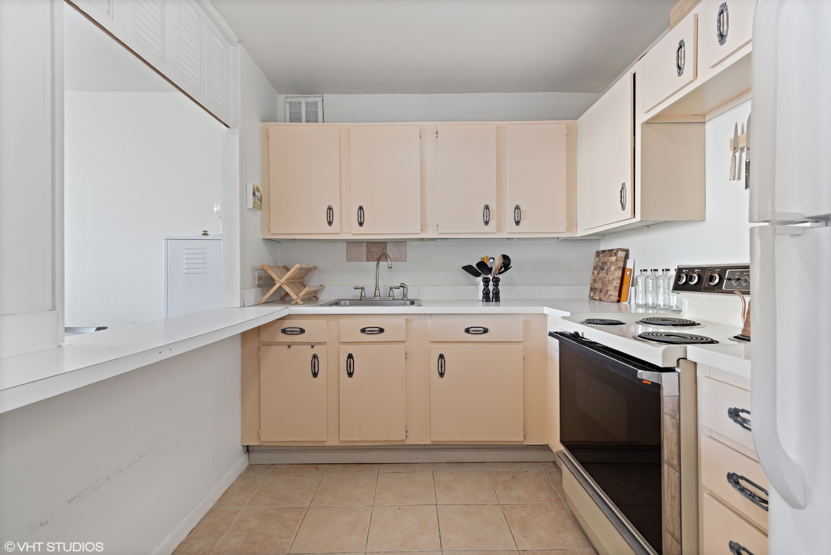 5415 N SHERIDAN Road 5305