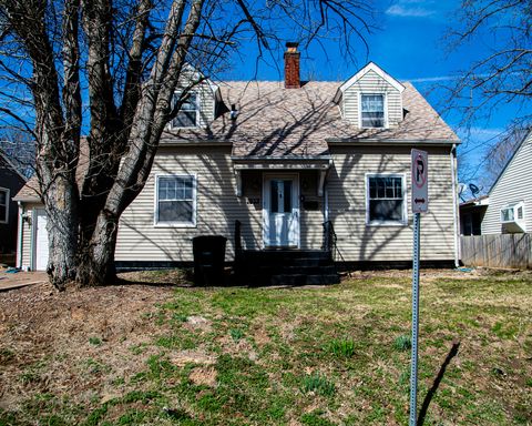 Photo of 1613 20th Avenue, Rock Island, IL 61201 (MLS # 12598198)