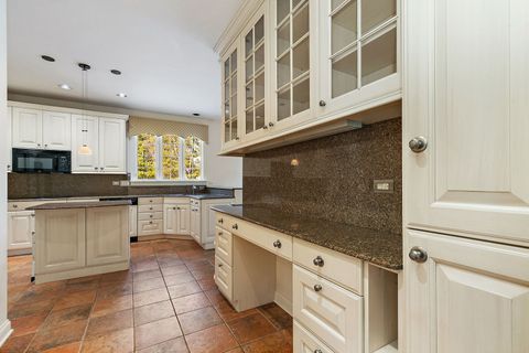 Tiny photo for 849 Country Club Lane, Northbrook, IL 60062 (MLS # 12530628)