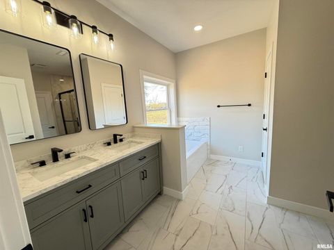 Tiny photo for 333 S Hanseman Street, Carbondale, IL 62901 (MLS # EB460735)