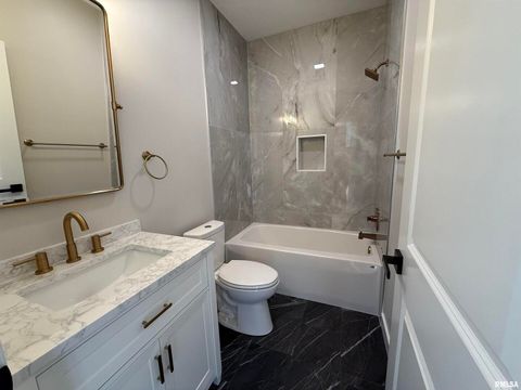 Tiny photo for 333 S Hanseman Street, Carbondale, IL 62901 (MLS # EB460735)