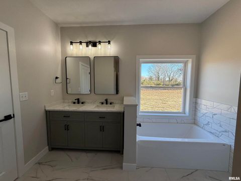 Tiny photo for 333 S Hanseman Street, Carbondale, IL 62901 (MLS # EB460735)