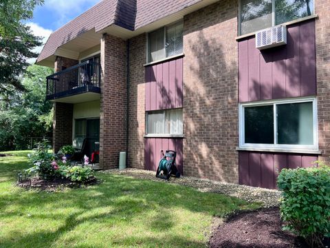 Tiny photo for 3415 83rd Street #E16, Woodridge, IL 60517 (MLS # 12432636)