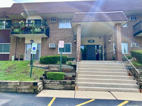 Photo of 3415 83rd Street #E16, Woodridge, IL 60517 (MLS # 12432636) Photo of 3415 83rd Street #E16, Woodridge, IL 60517 (MLS # 12432636)