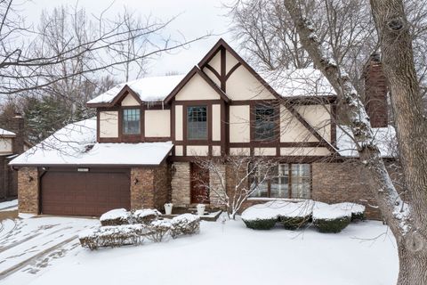 Tiny photo for 3810 Russett Lane, Northbrook, IL 60062 (MLS # 12575079)