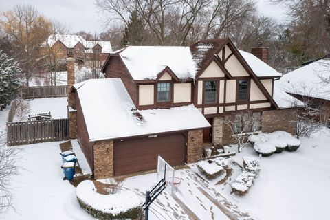 Tiny photo for 3810 Russett Lane, Northbrook, IL 60062 (MLS # 12575079)
