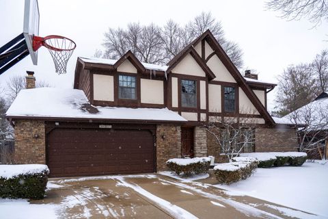 Tiny photo for 3810 Russett Lane, Northbrook, IL 60062 (MLS # 12575079)