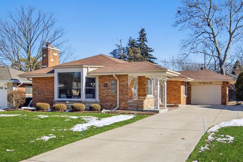 209 N Maison Court Elmhurst IL 60126