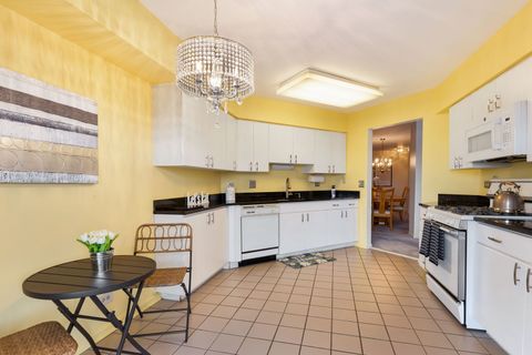 Tiny photo for 3100 Lexington Lane #312, Glenview, IL 60026 (MLS # 12572077)