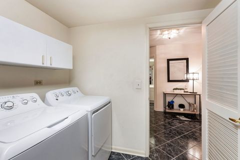 Tiny photo for 3100 Lexington Lane #312, Glenview, IL 60026 (MLS # 12572077)