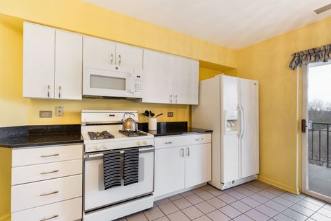 Tiny photo for 3100 Lexington Lane #312, Glenview, IL 60026 (MLS # 12572077)