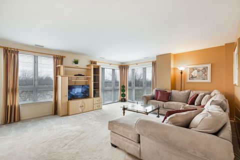 Tiny photo for 3100 Lexington Lane #312, Glenview, IL 60026 (MLS # 12572077)