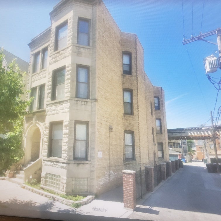 1014 W Roscoe Street OP-