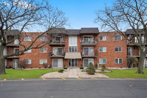 Photo of 11245 S Harlem Avenue #A12, Worth, IL 60482 (MLS # 12573220)