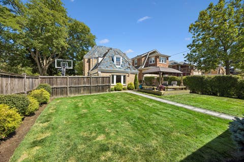 Tiny photo for 1049 N Elmwood Avenue, Oak Park, IL 60302 (MLS # 12705605)