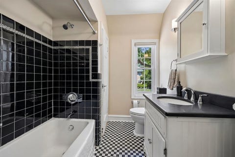 Tiny photo for 1049 N Elmwood Avenue, Oak Park, IL 60302 (MLS # 12705605)