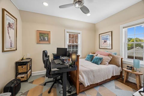 Tiny photo for 1049 N Elmwood Avenue, Oak Park, IL 60302 (MLS # 12705605)
