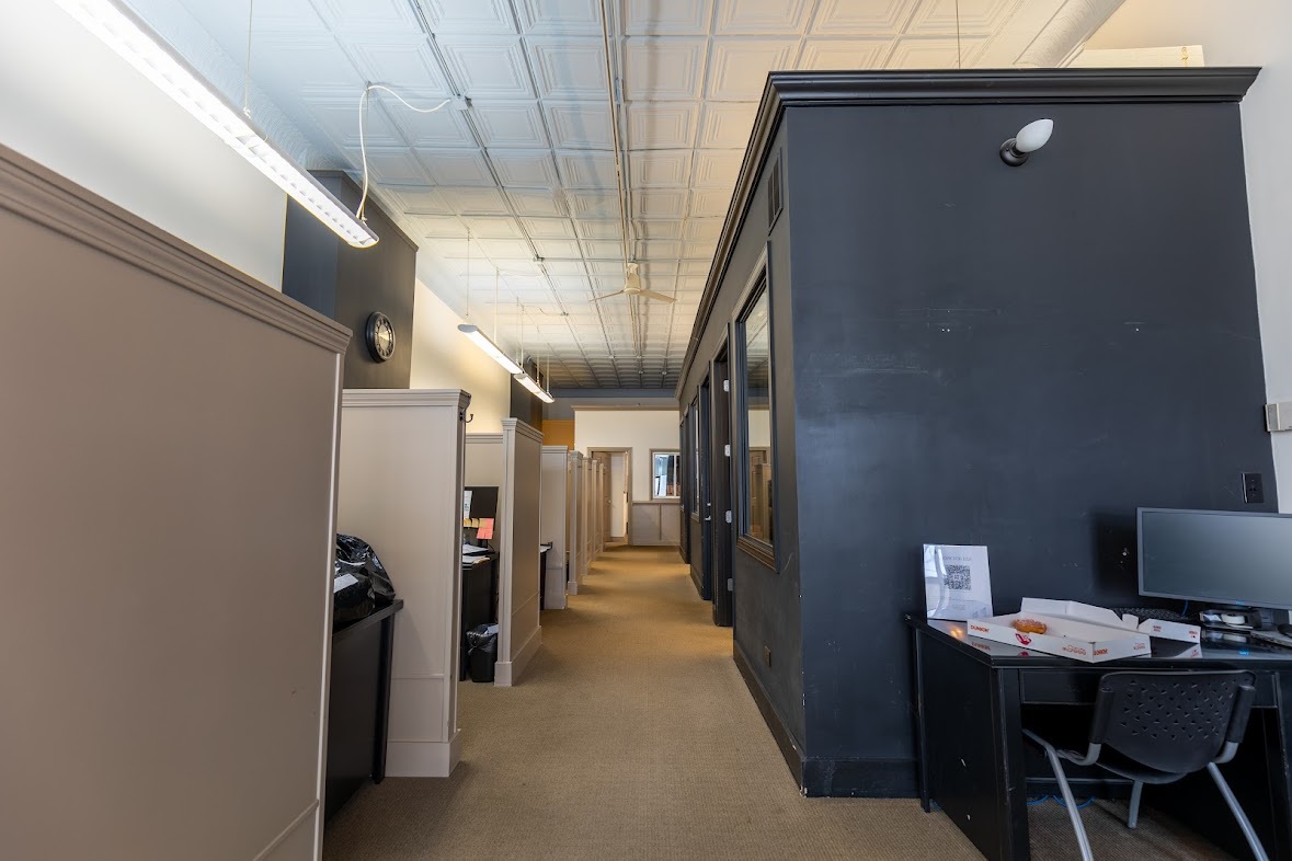 827 N Milwaukee Avenue