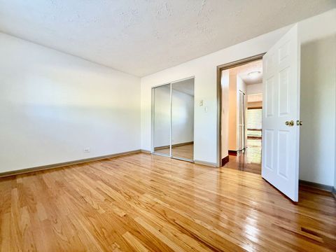 Tiny photo for 2209 Arbor Circle #6, Downers Grove, IL 60515 (MLS # 12490885)
