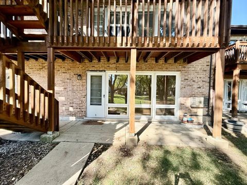 Tiny photo for 2209 Arbor Circle #6, Downers Grove, IL 60515 (MLS # 12490885)