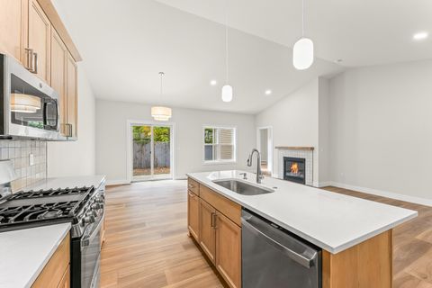 Tiny photo for 2015 Cureton Drive #B, Urbana, IL 61801 (MLS # 12480719)