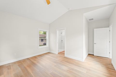 Tiny photo for 2015 Cureton Drive #B, Urbana, IL 61801 (MLS # 12480719)