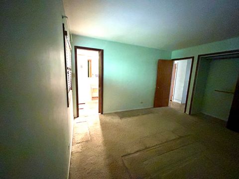 Tiny photo for 333 Charing Cross Road, Elk Grove Village, IL 60007 (MLS # 12511136)