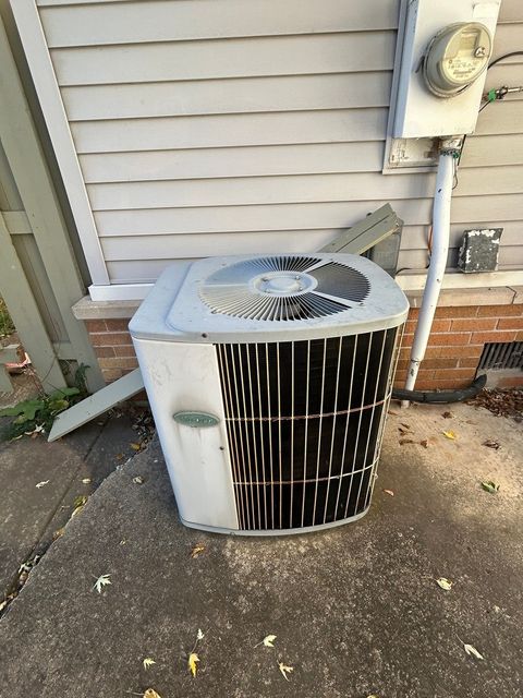 Tiny photo for 333 Charing Cross Road, Elk Grove Village, IL 60007 (MLS # 12511136)