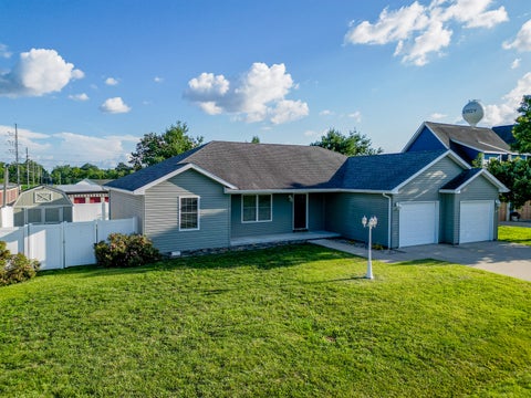 Tiny photo for 406 Bhrett Drive, Energy, IL 62933 (MLS # 12710267)