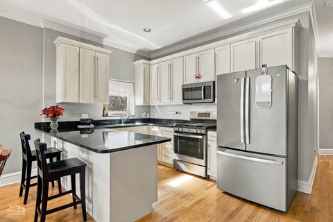 Tiny photo for 4226 N Ashland Avenue #4A, Chicago, IL 60613 (MLS # 12795744)