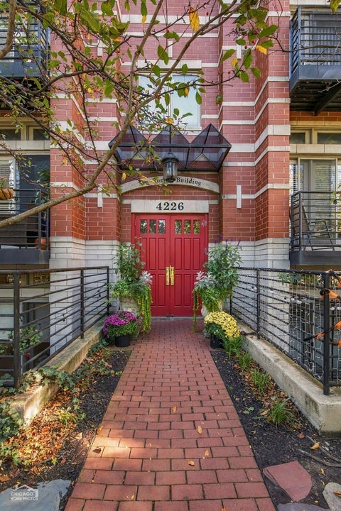 Tiny photo for 4226 N Ashland Avenue #4A, Chicago, IL 60613 (MLS # 12795744)