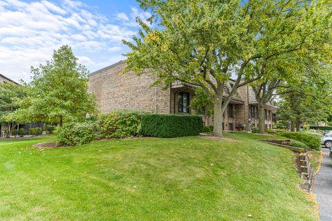 Tiny photo for 1721 Northfield Square #C, Northfield, IL 60093 (MLS # 12530285)