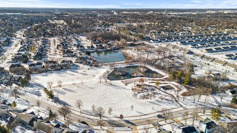 Tiny photo for 621 Doral Lane, North Aurora, IL 60542 (MLS # 12545074)