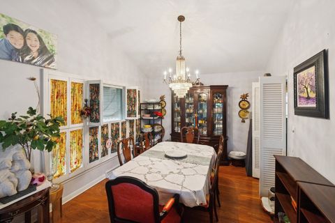 Tiny photo for 700 Lamon Avenue, Wilmette, IL 60091 (MLS # 12539700)