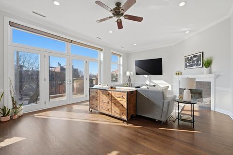 Tiny photo for 4821 N Damen Avenue #4, Chicago, IL 60625 (MLS # 12598209)