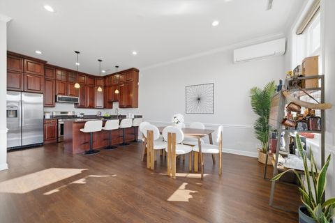 Tiny photo for 4821 N Damen Avenue #4, Chicago, IL 60625 (MLS # 12598209)