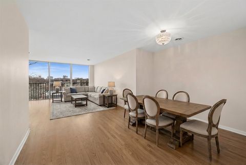 Tiny photo for 424 Park Avenue #501, River Forest, IL 60305 (MLS # 12615318)