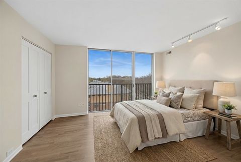 Tiny photo for 424 Park Avenue #501, River Forest, IL 60305 (MLS # 12615318)