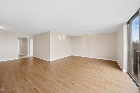 Tiny photo for 424 Park Avenue #501, River Forest, IL 60305 (MLS # 12615318)